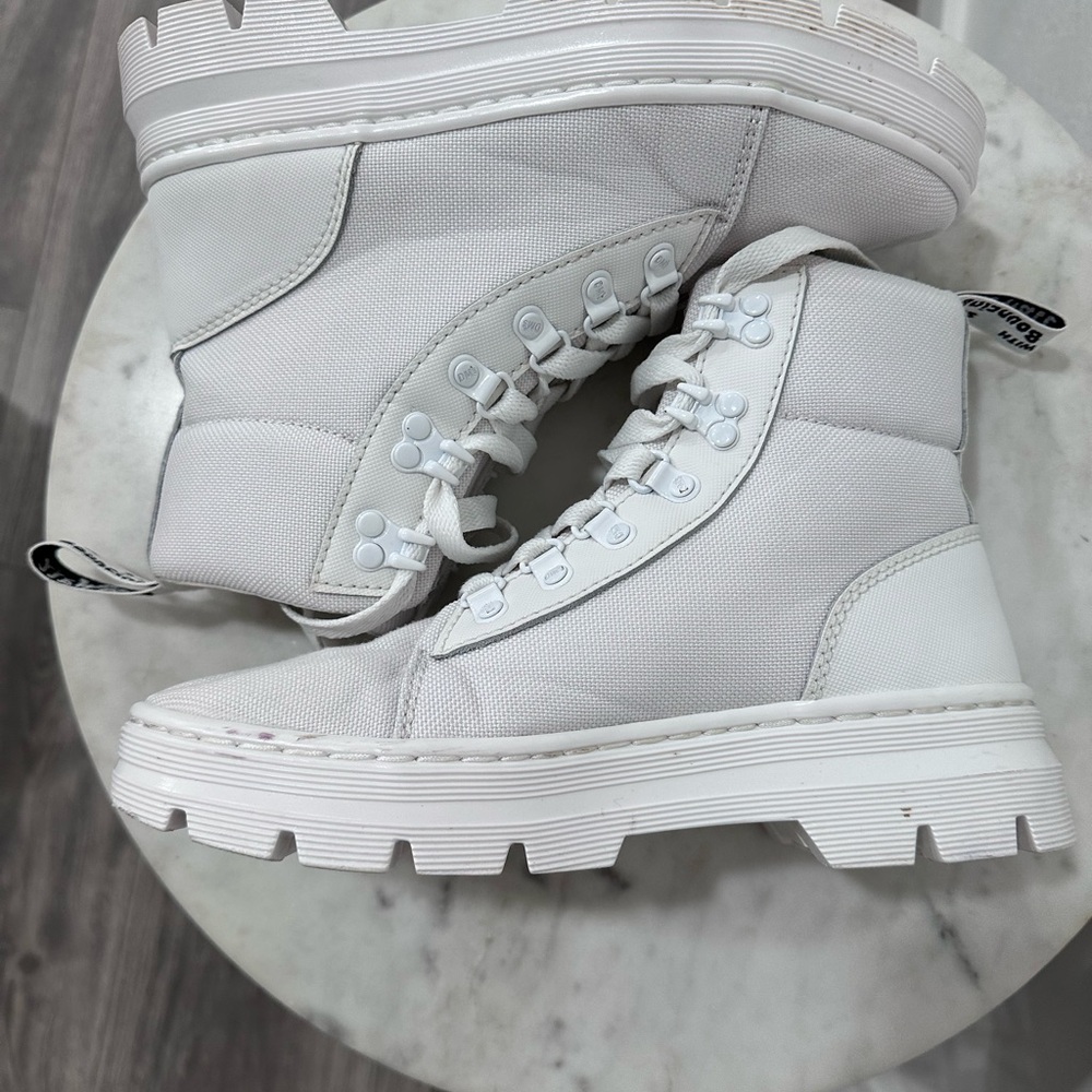 Dr. Martens Combs Women’s Poly Casual Boots Size 6 - Color White Ajax - Picture 6 of 16